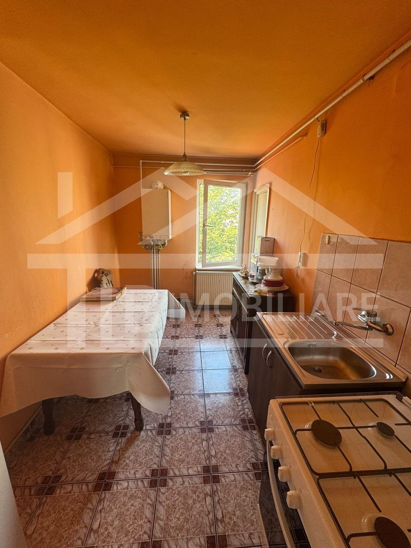 Apartament cu 3 camere, 66 mp, decomandat, Zona Fortuna - Poză 7
