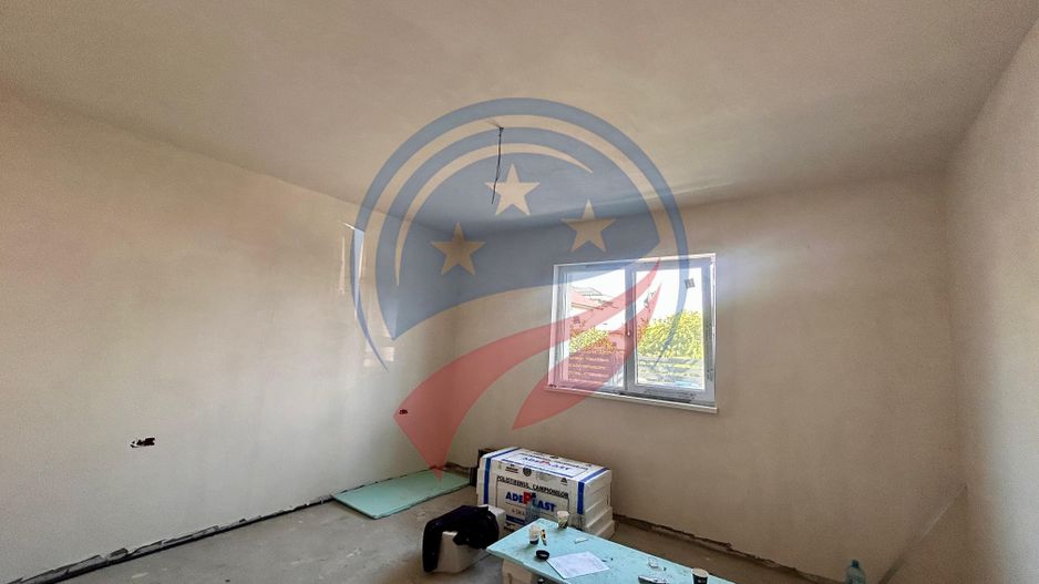 Vilă cu 4 camere de vânzare in Craiova - Poză 9