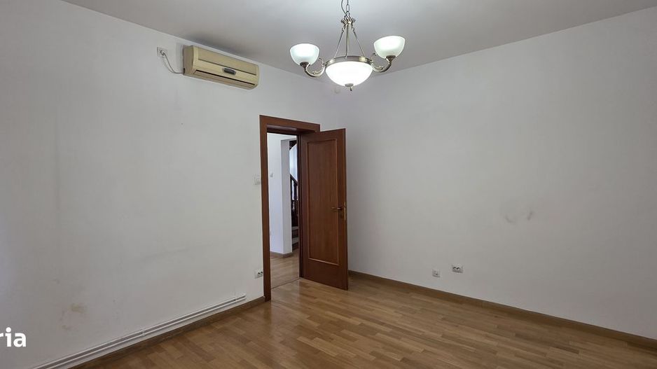 Vila 150mp utili, zona centrala si linistita, ideal birou sau locuinta - Poză 9