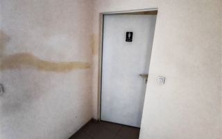 Birouri spatioase in cladire de birouri - Poză 7