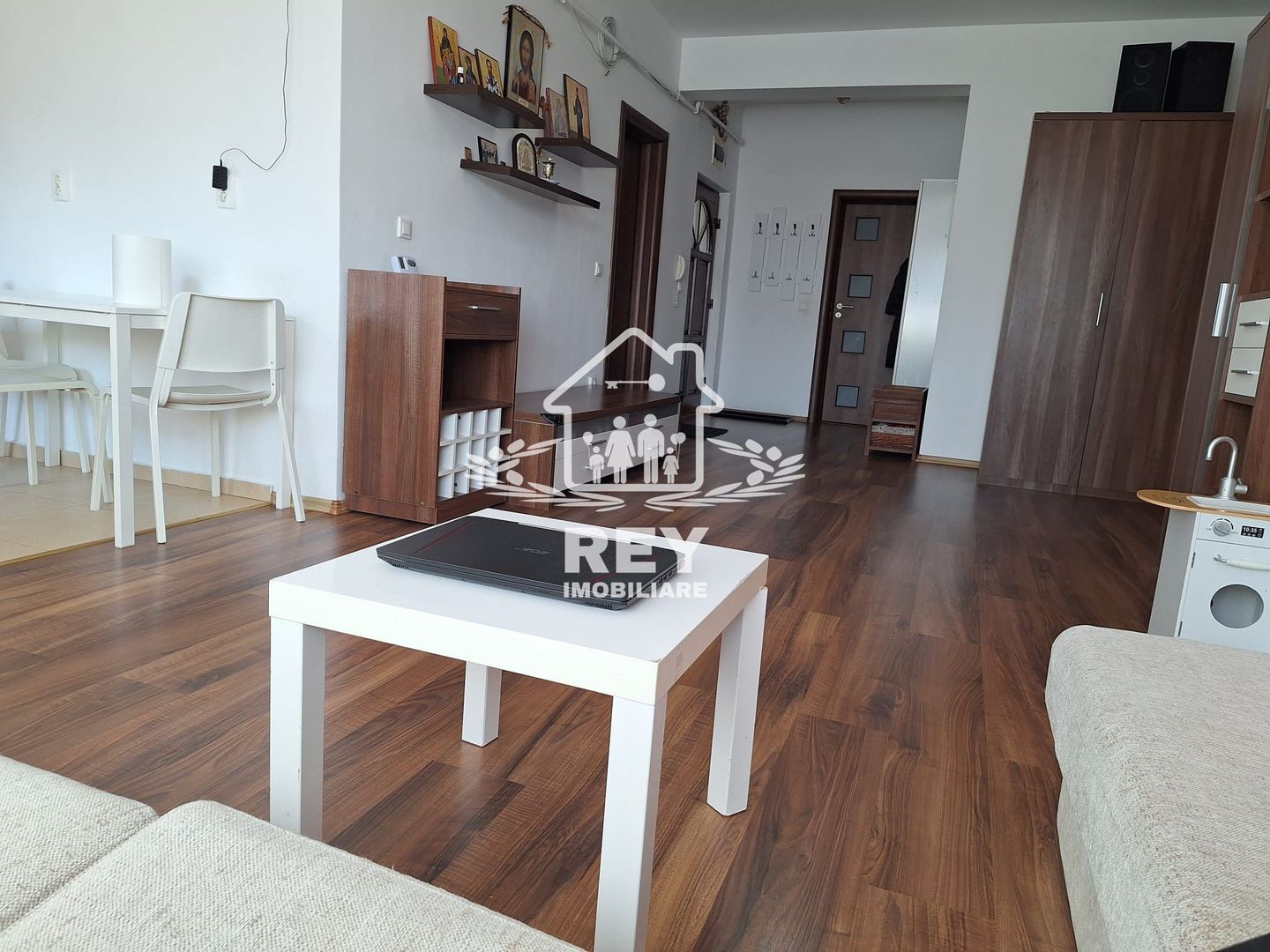 Apartament 4 camere,110 mpu,zona Centrașă/Moldoveanu-Cedonia - Poză 1