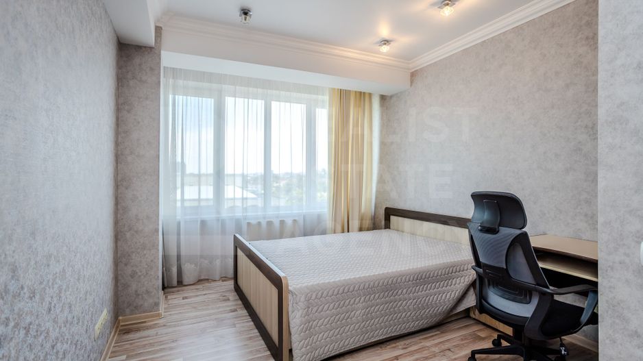 Chirie, apartament, 4 camere, str. Bucureşti, Centru - Poză 9