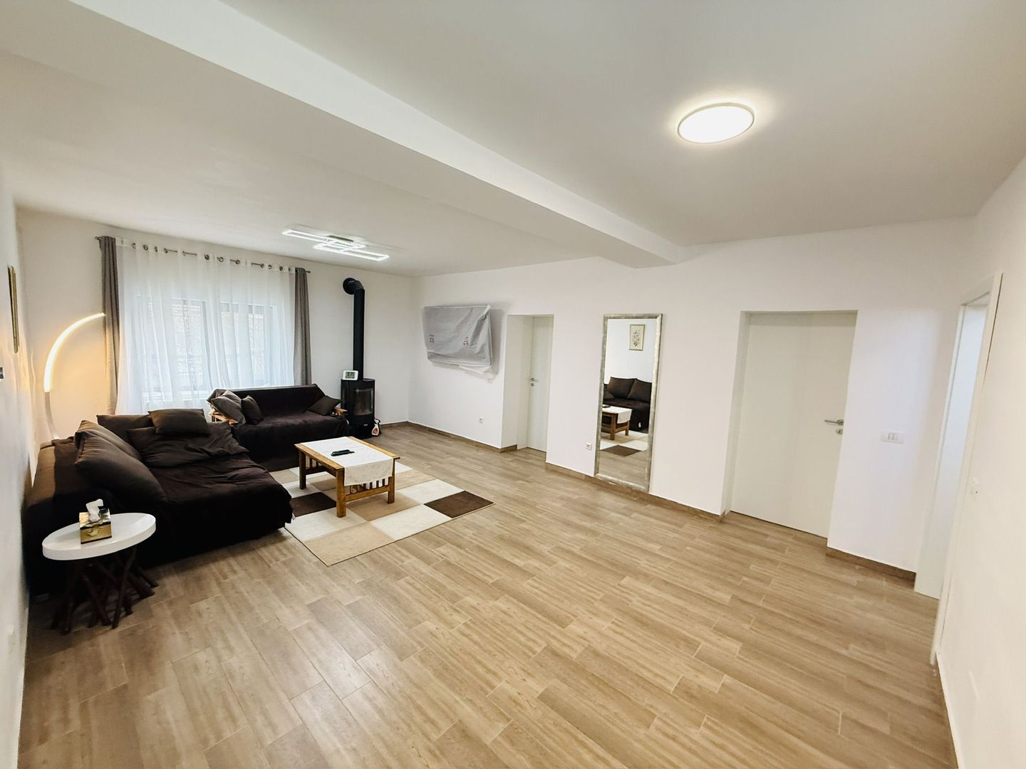 Giroc Central | Casă renovată 2025 | Teren până la 2000 mp | Locație excelentă - Poză 20