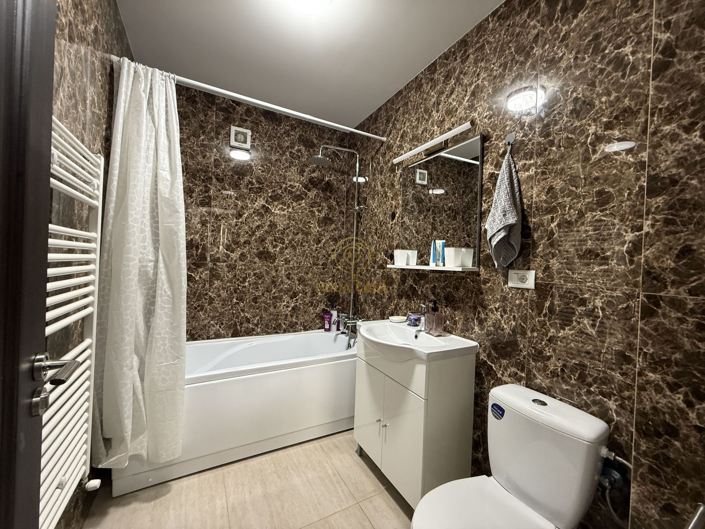 De inchiriat Apartament Bloc Nou/2 Camere/Balcon/Parcare - Poză 4