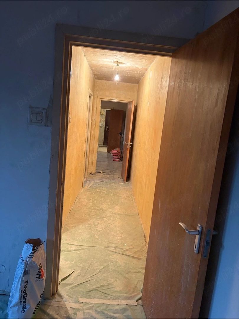 Apartament 3 camere de vânzare Apusului - Poză 2