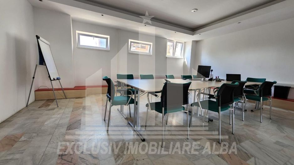 Spatiu comercial de inchiriat, Centru - Poză 4