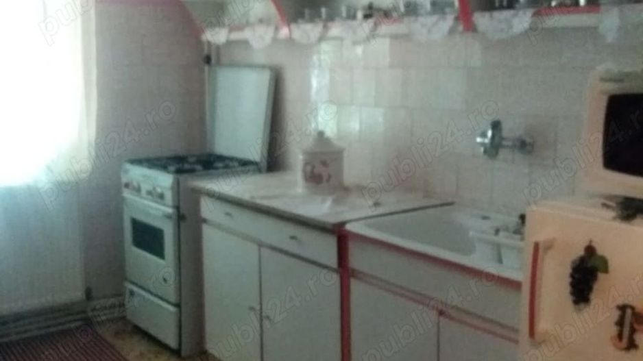 Apartament 4 camere de vanzare - Poză 10