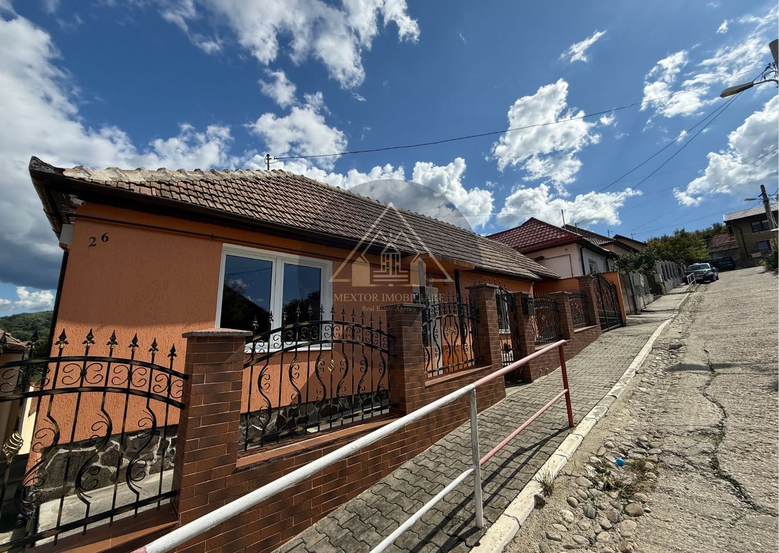 Casa de 3 camere, Medias. - Poză 5