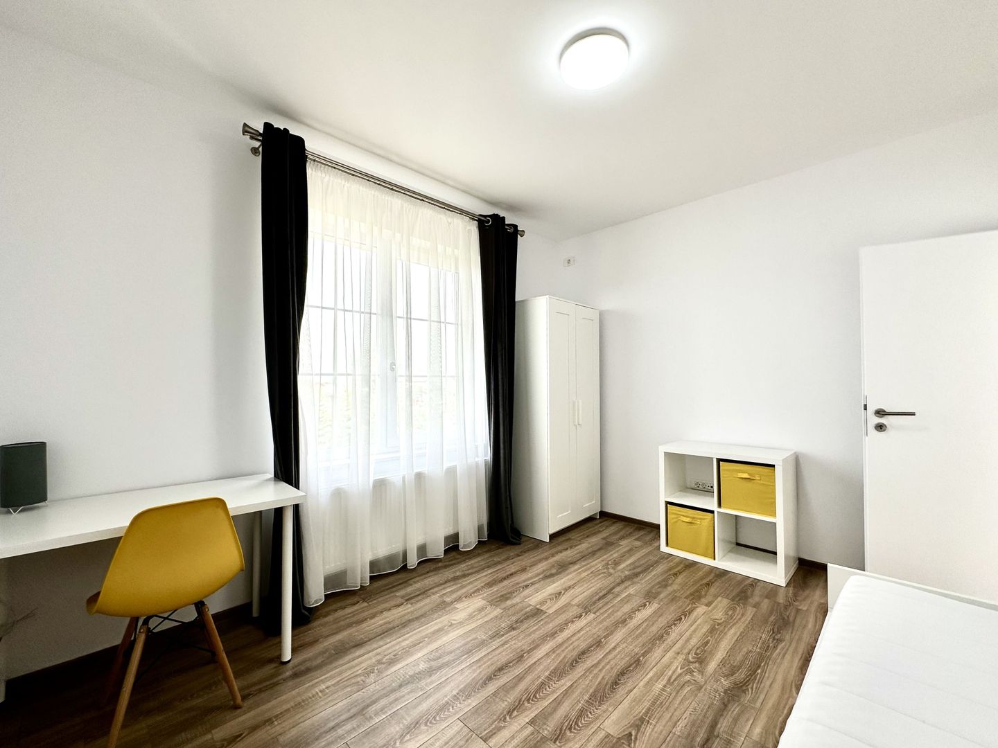Casa cu 4 dormitoare de închiriat - Dumbravita - Poză 18