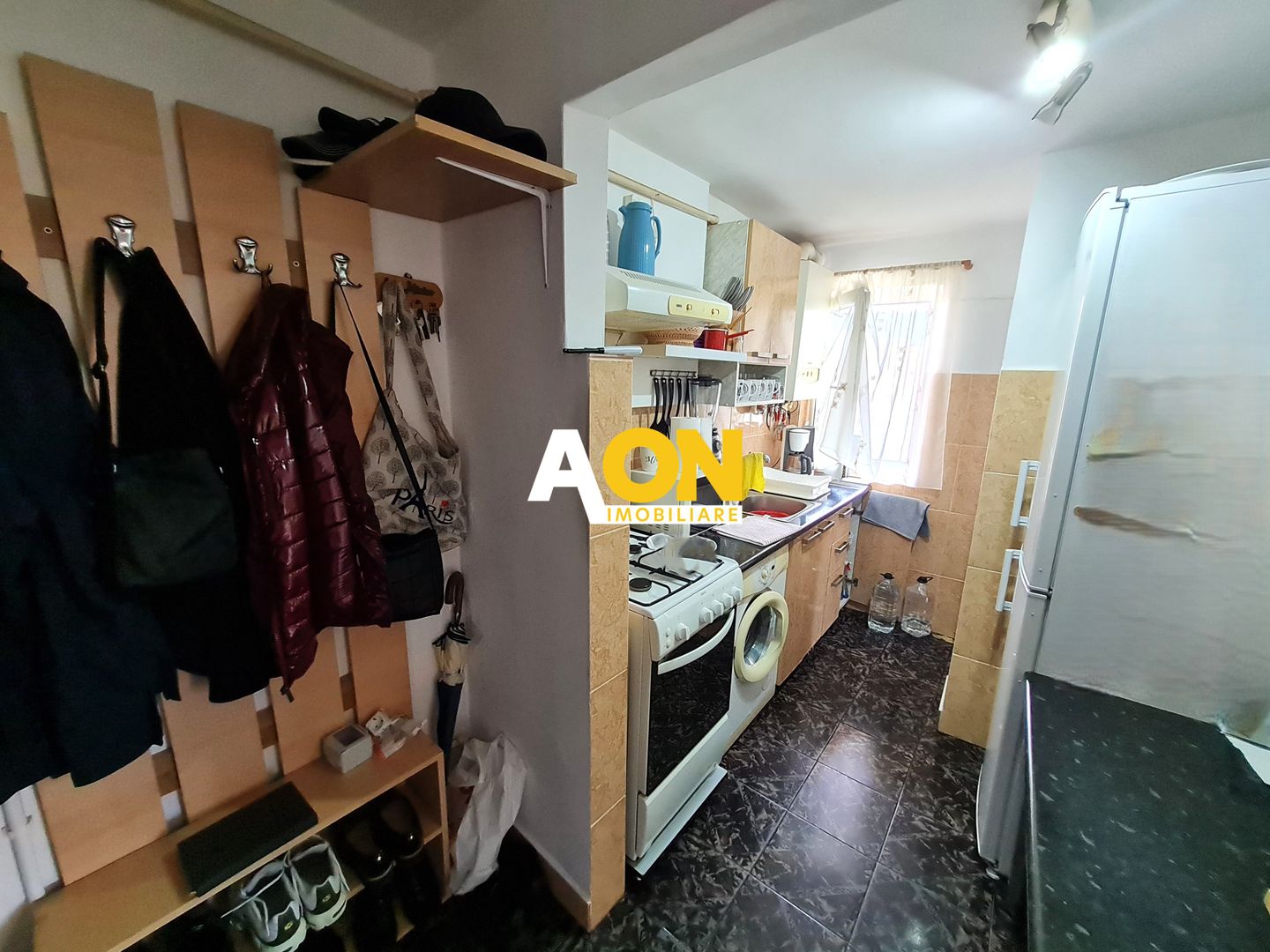 Apartament, 34 mp, Semidecomandat, Mobilat si Utilat, Cetate - Poză 3