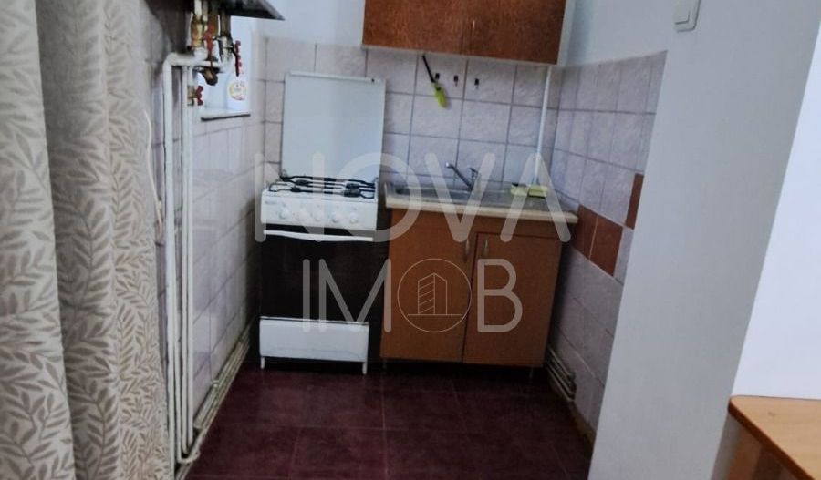 Garsoniera de inchiriat, etaj intermediar, Terezian - Poză 4