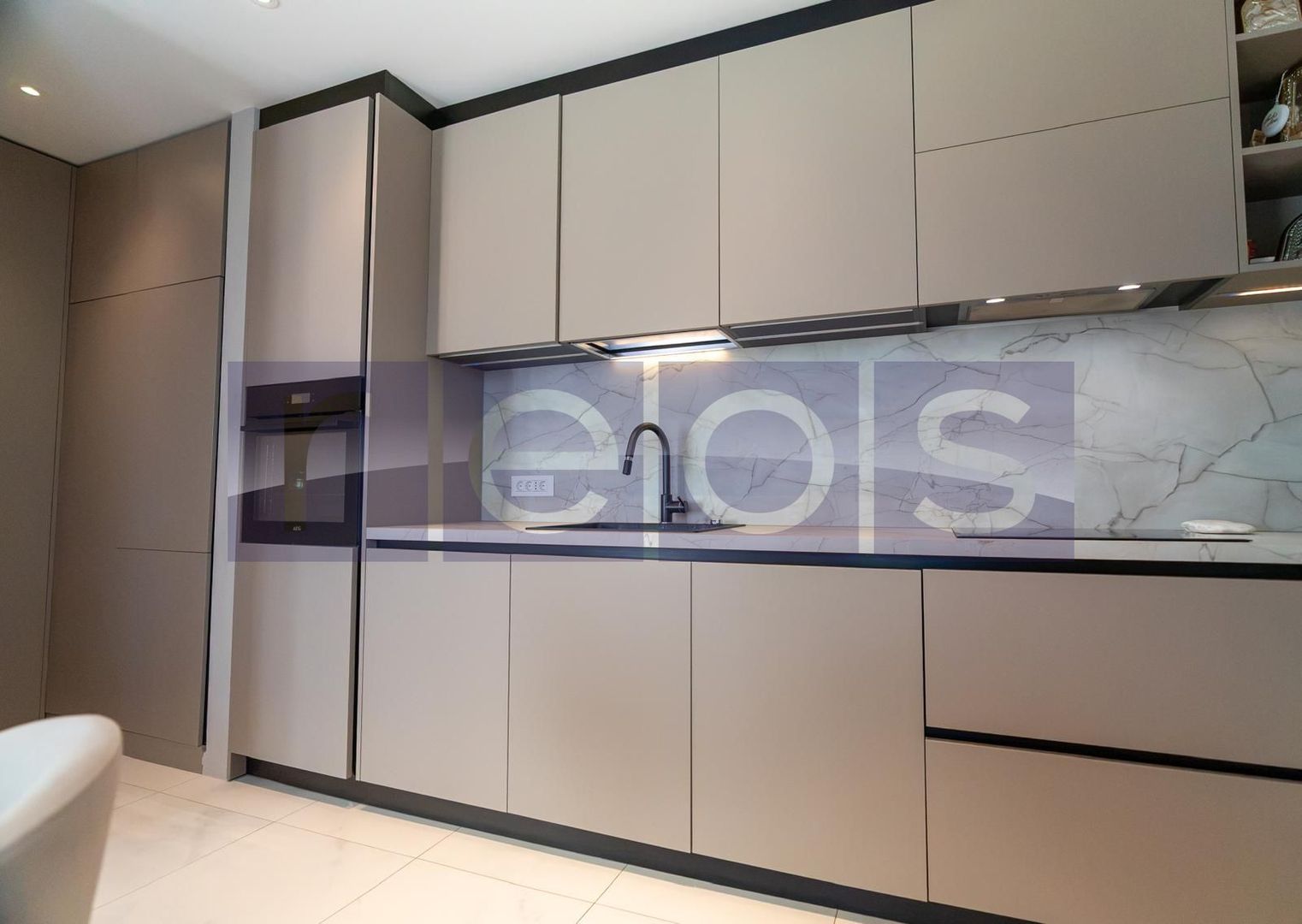 VANZARE APARTAMENT 3 CAMERE 100MP | ONE VERDI | ULTRAFINISAT | PARCARE - Poză 7
