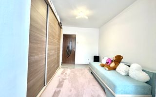 Vânzare apartament 3 camere mobilat,  parcare inclusă , Cartier Noua - Poză 8