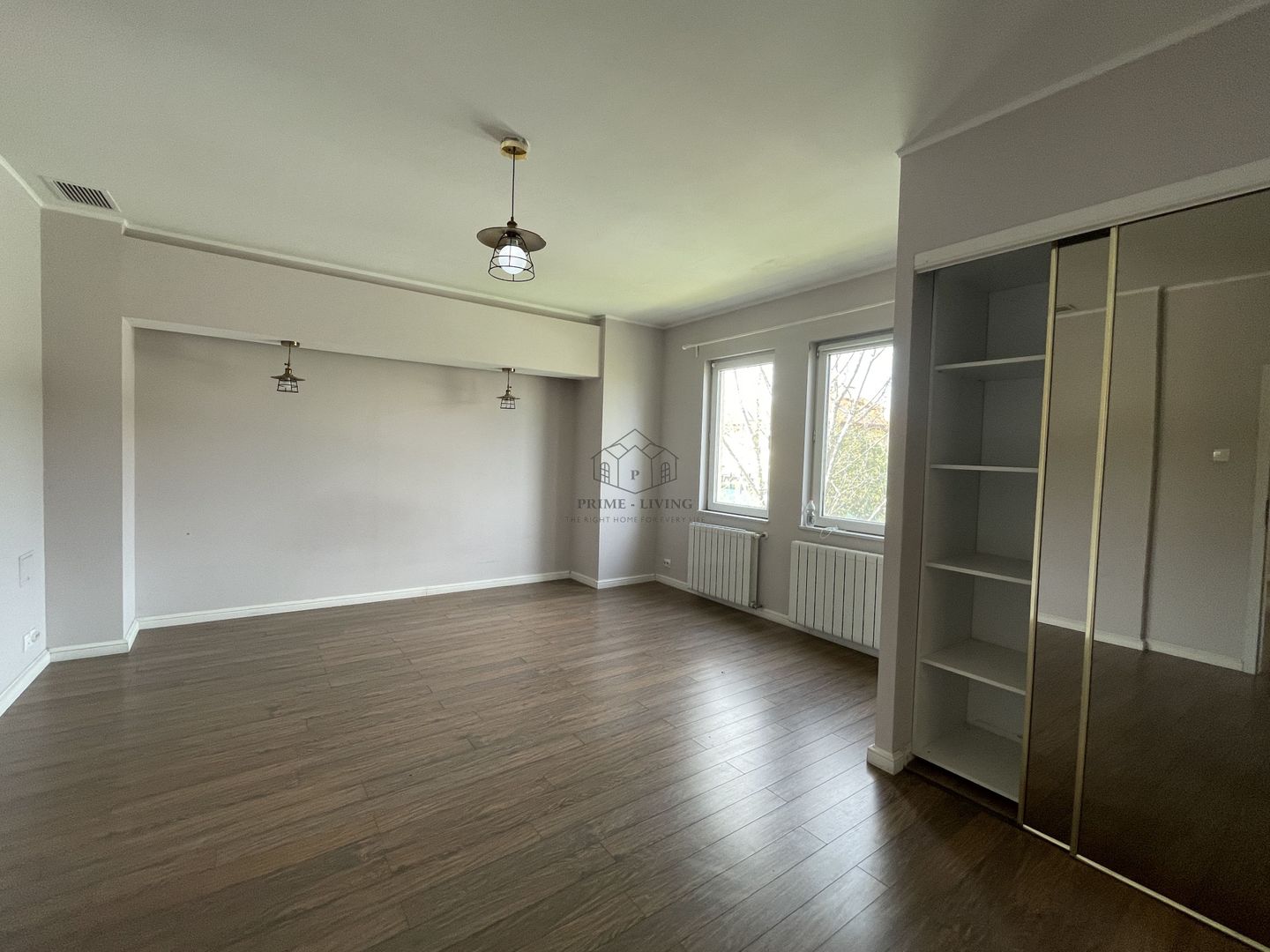 VILA SPATIOASA LA INCHIRIERE IN ZONA PIPERA LANGA SCOLI - Poză 10