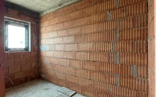 Casa individuala- 3 dormitoare - teren mare -Dumbravita - Poză 6