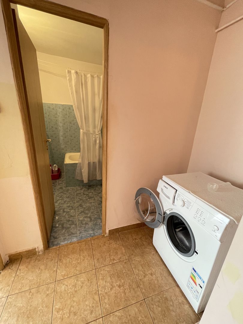 Lipovei | 3 camere | Decomandat | Mobilat-Utilat | Acoperiș - Poză 13