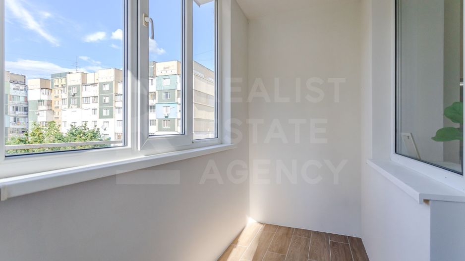 Vânzare, apartament 2 camere, str. Ion Dumeniuc, Ciocana - Poză 3