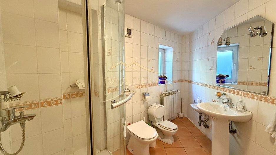 Vila cu 6 camere *485 mpc // *1.670mp teren* // 8 locuri parcare // Sisești - Poză 46