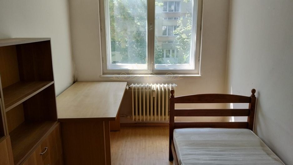 Vind apartament 3 camere in Gheorgheni . - Poză 2