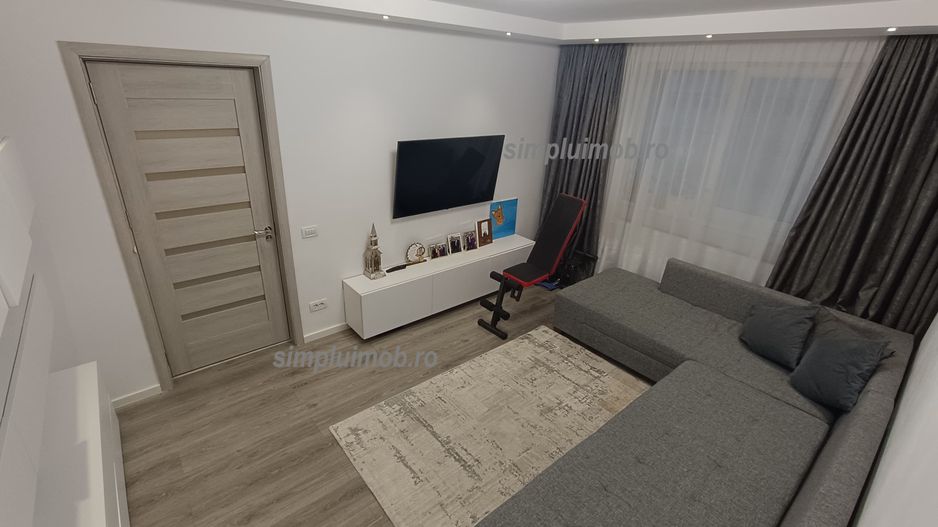 Centrala proprie decomandat parcare boxa 3 camere Dna Ghica - Poză 1