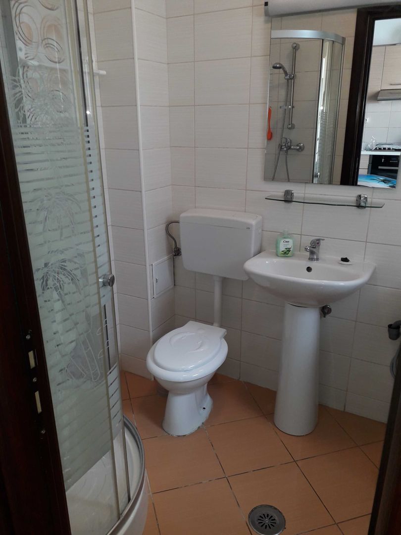 Garsoniera dubla de inchiriat -10 minute de metrou - Poză 8