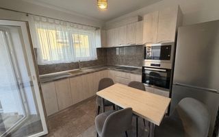 Apartament cu 2 camere decomandat situat la etajul 1 in Giroc - Poză 3