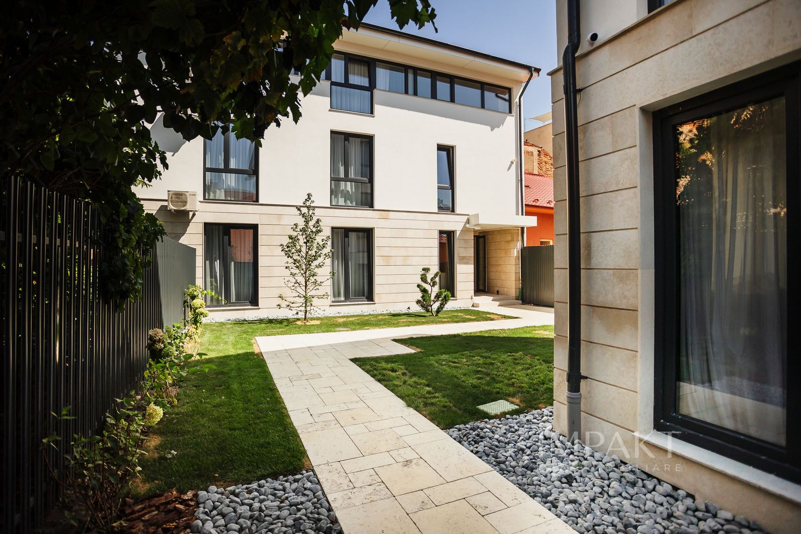 Investiție cu randament imediat! Apart-Hotel Ultracentral! - Poză 3