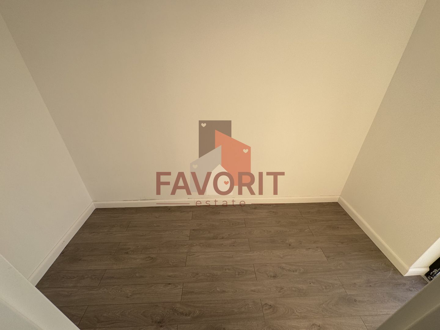 Comision 0%. Panouri si pompa de caldura. Despartit prin camera tehnica - Poză 15