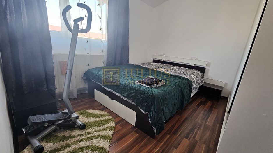3 camere, zona centrala, centrala proprie, ideal pentru studenti, familie - Poză 1