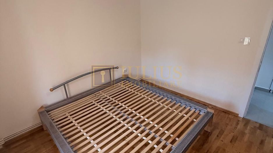 Recent renovat| 2 camere| garaj, et.2| lift| balcon 12 mp. - Poză 21