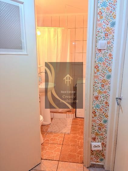 De vânzare apartament decomandat - Poză 11