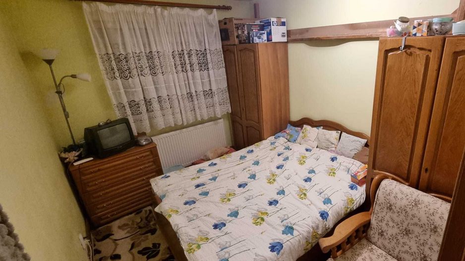 apartament de vanzare 3 camere izolat mobilat - Poză 5