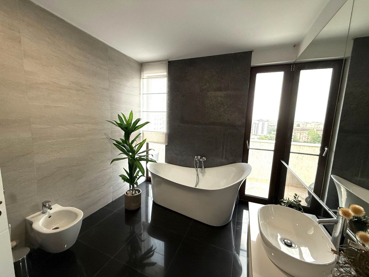 Apartament High End 3 camere I Complet mobilat I Mihai Bravu - Poză 23