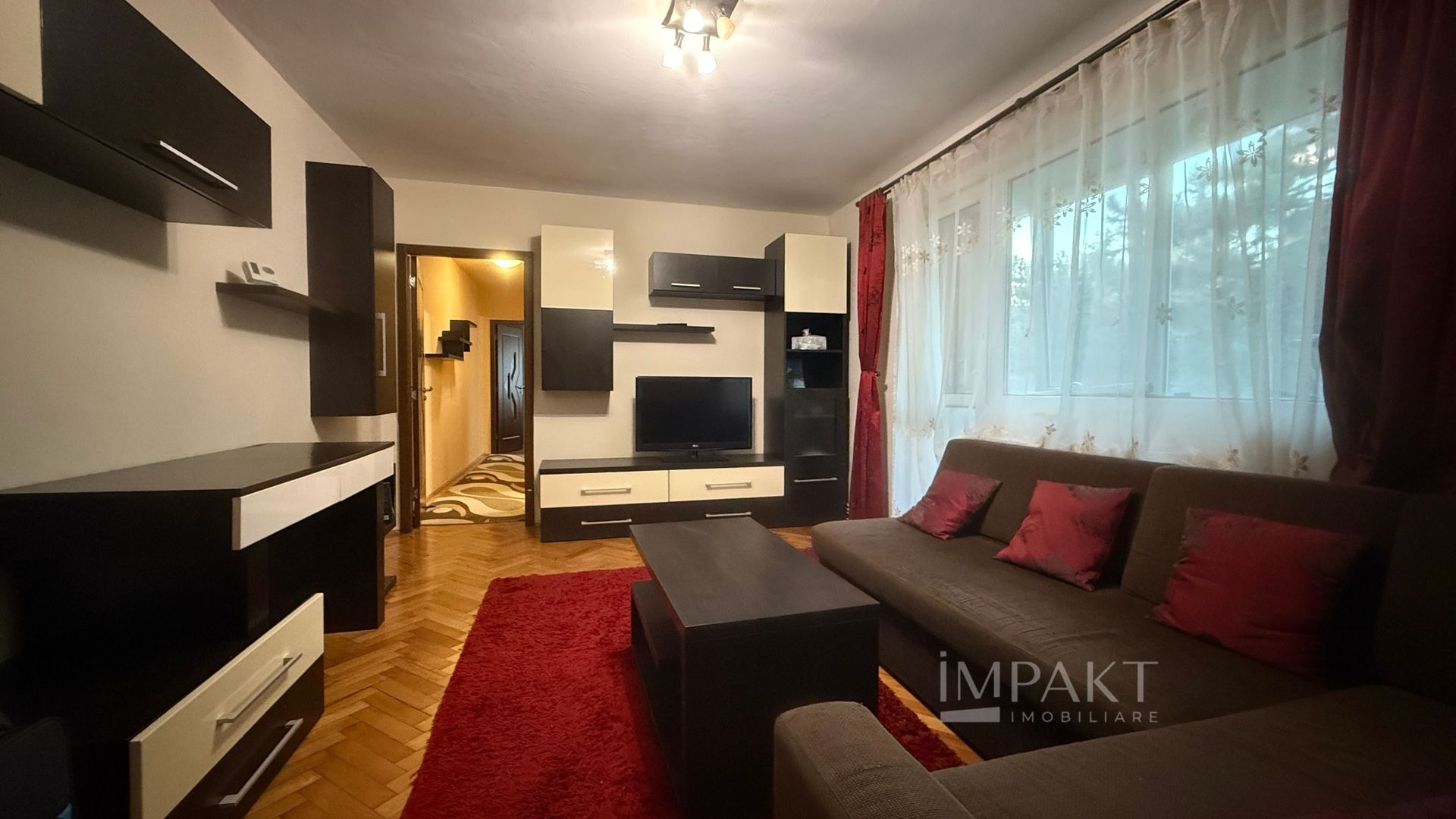 Apartament cu 3 camere in Gheorgheni piata Hermes - Poză 3