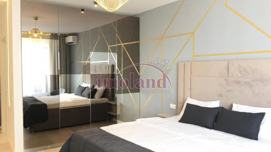 DE SILVA - LOFT - o camera de lux cu vedere la LAC - Poză 3