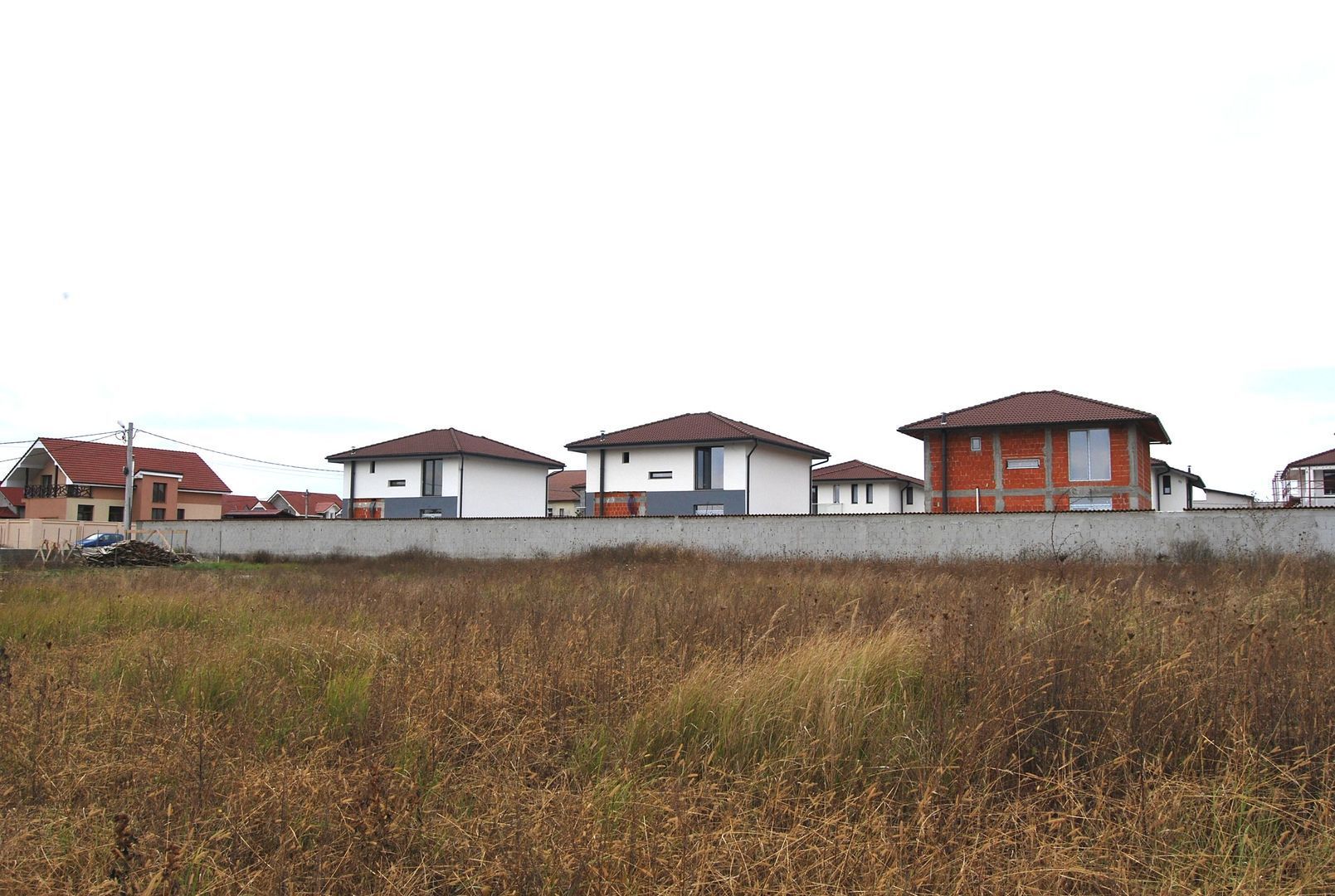 Apartament cu 3 camere în zona Est - Poză 3