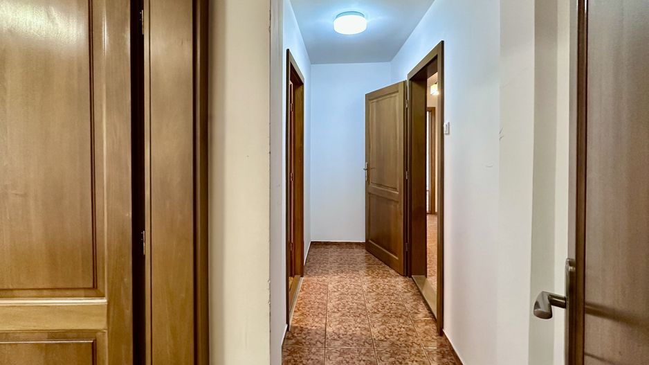 Apartament decomandat 4 camere de închiriat – zonă Medicina/Prefecturǎ - Poză 8