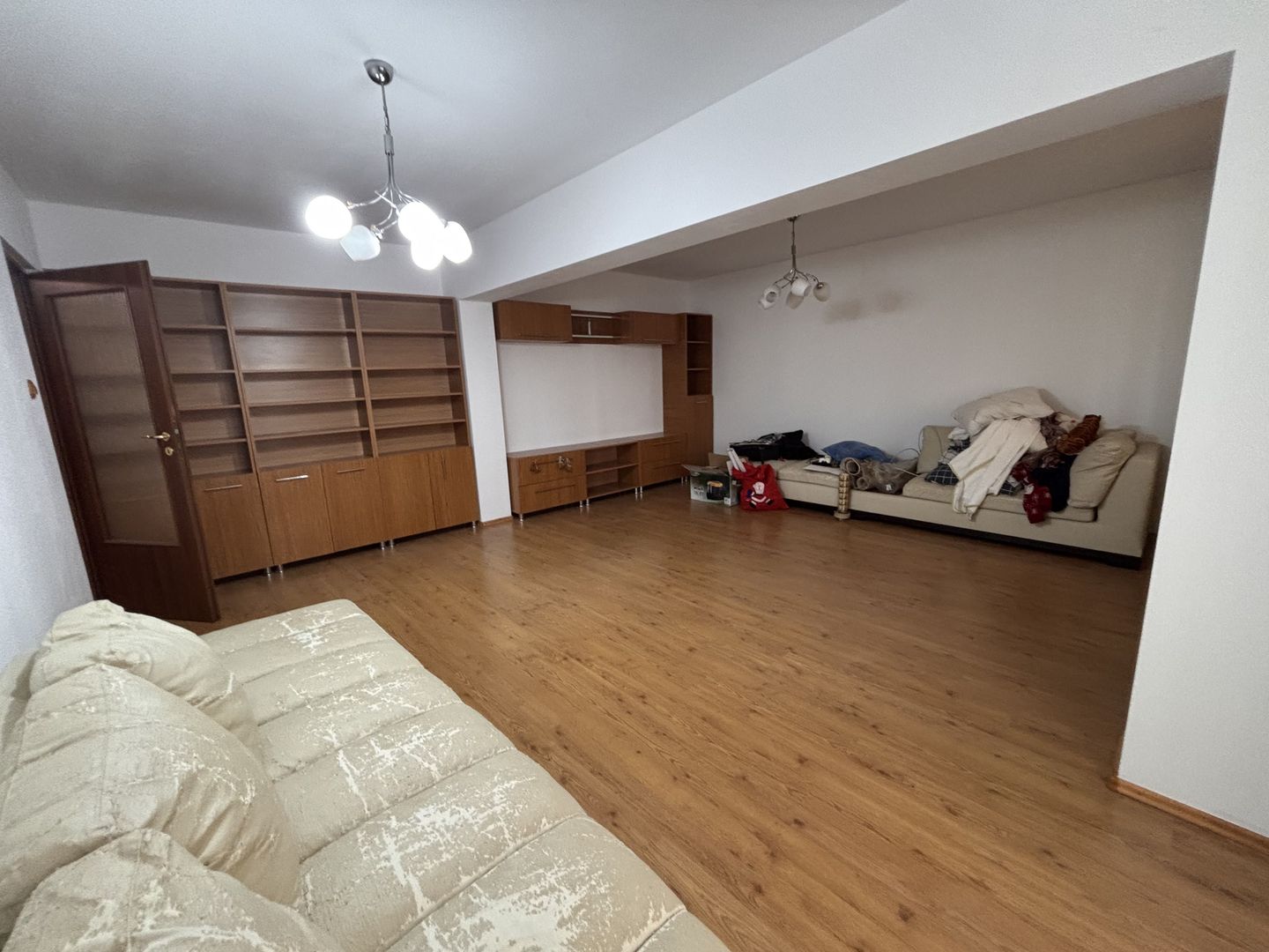 Apartament 3 camere – Bulevardul Dunarea, stradal, etaj 3, decomandat - Poză 3