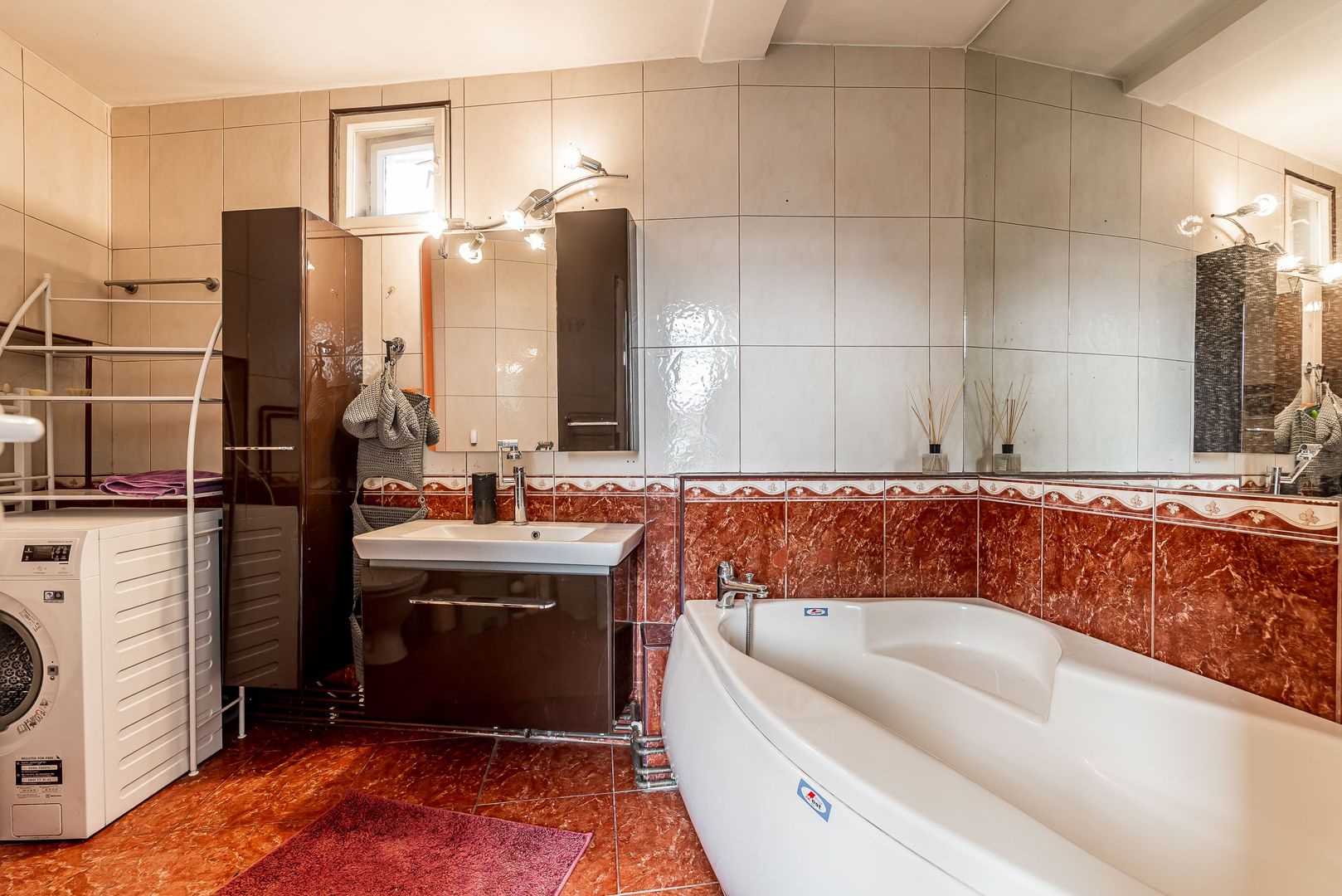 Casă cu 5 camere în Aradul Nou - locul unde linistea devine acasă - Poză 11