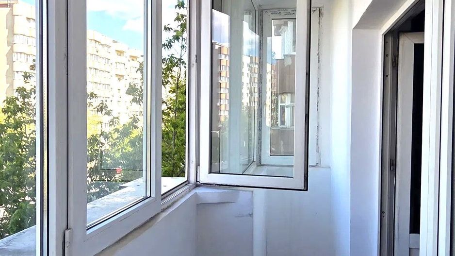 Vânzare Apartament 2 Camere, Calea Vitan – Zonă Mall Vitan / Metrou Mihai Bravu - Poză 1