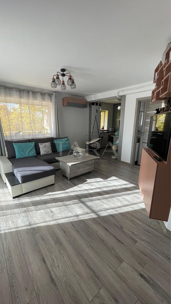 Apartament cu 3 camere, 2 băi, 2 parcari, zona Muzeul Apei, Florești. - Poză 1