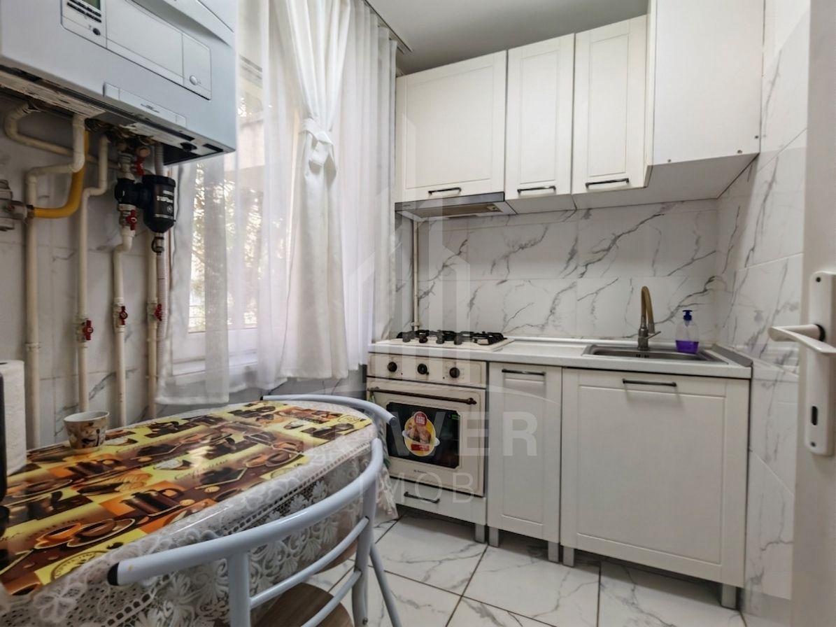 Garsonieră de vanzare  decomandată la parter, zona Compa. - Poză 5