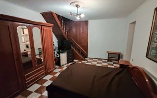 Garsoniera de inchiriat in zona Damaroaia - Poză 2