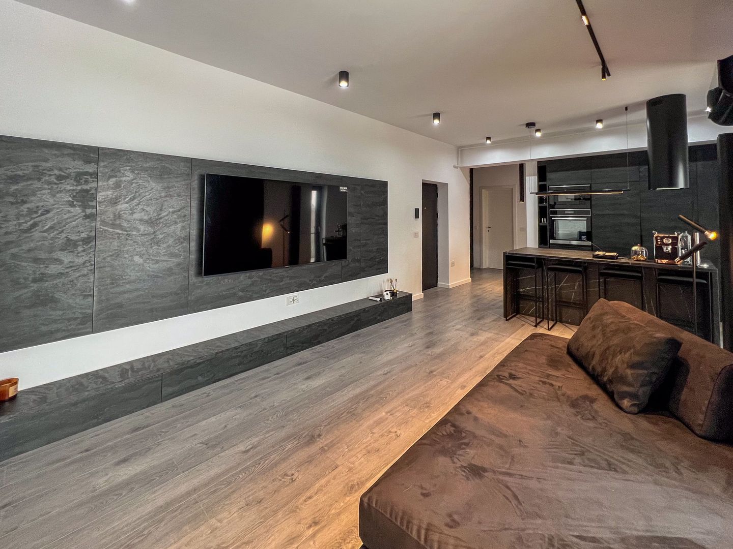 PRIMA INCHIRIERE| Design modern | Parcare - Poză 1