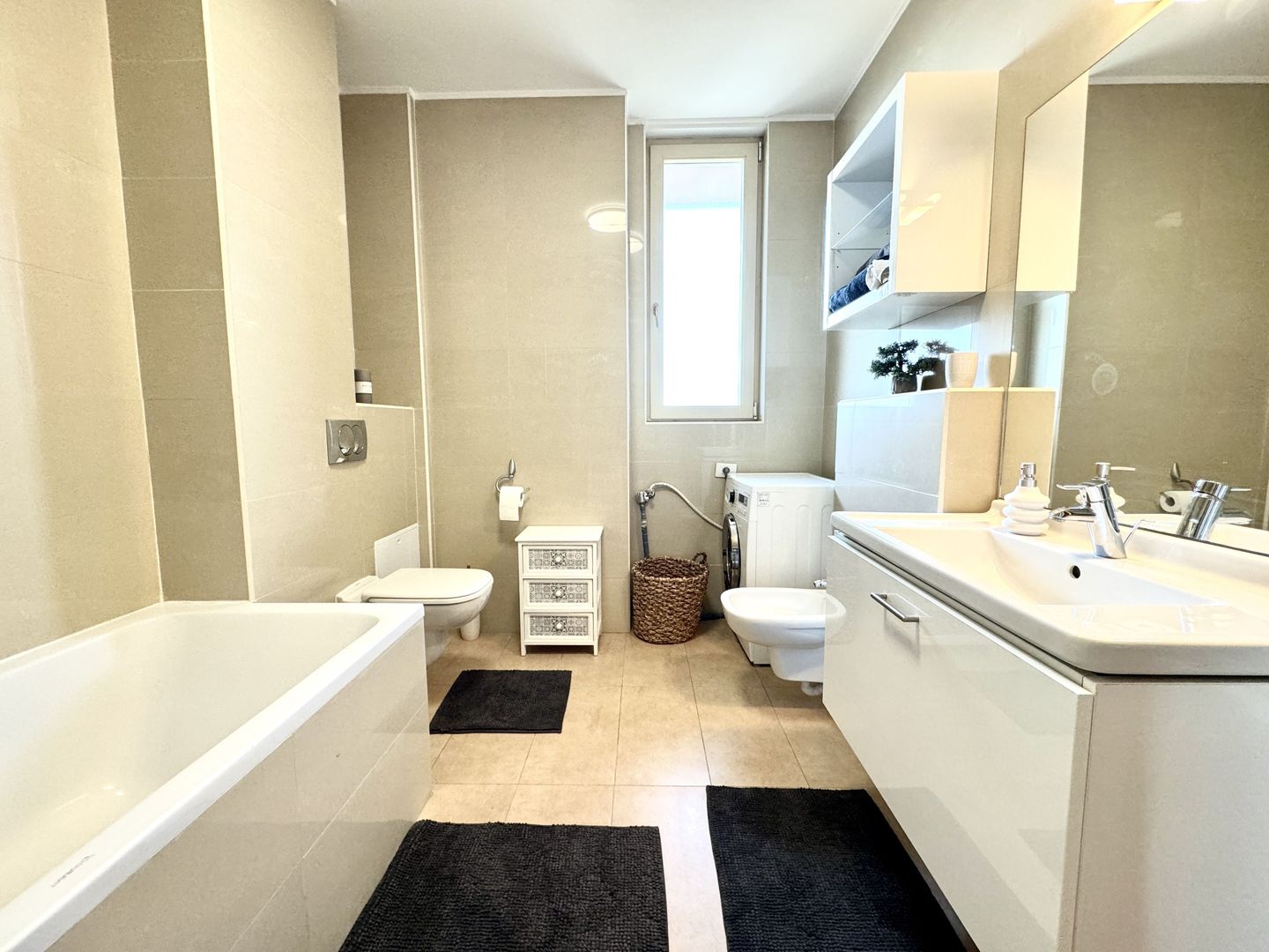 Apartament cu 4 camere, elegant si modern, in zona Centrala- Tender - Poză 21