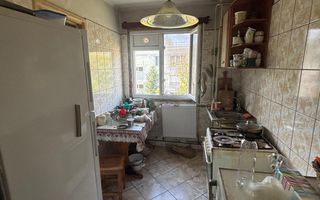 De vanzare apartament 3 camere Titan, aproape de IOR, metrou, scoala Garcia - Poză 3