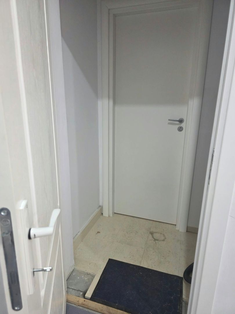 Vanzare apartament 3 camere Jiului - pretabil spatiu comercial - Poză 10