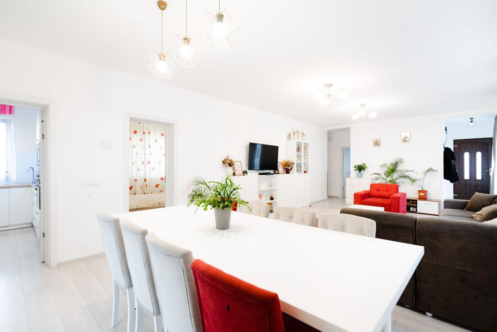 Casă parter cu 3 dormitoare, Grigorescu - Poză 6