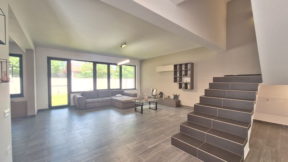 Duplex 4 cam 3 bai parcare&curte Prelungirea Ghence str. Maracineni - Poză 3