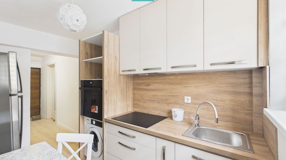 **APARTAMENT PREMIUM • 2 CAMERE • ZONĂ CENTRALĂ • - Poză 3
